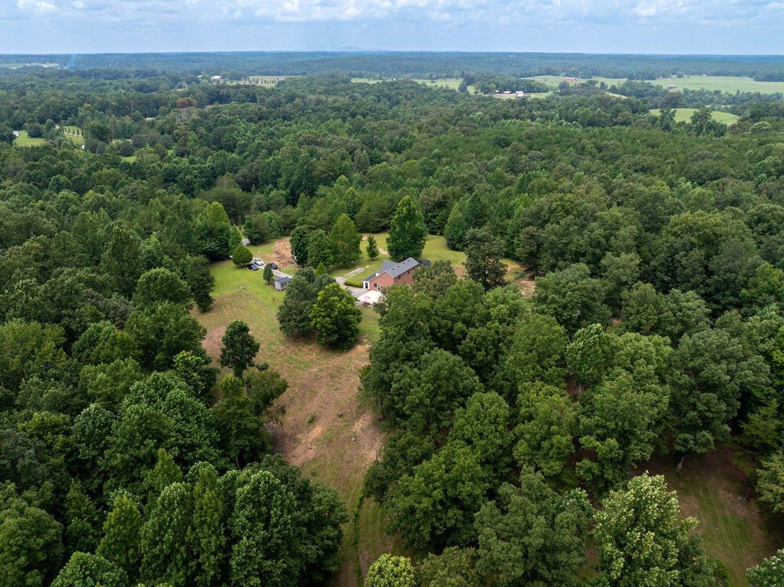 House in McMinnville, Tennessee, United States 4 - 18631183