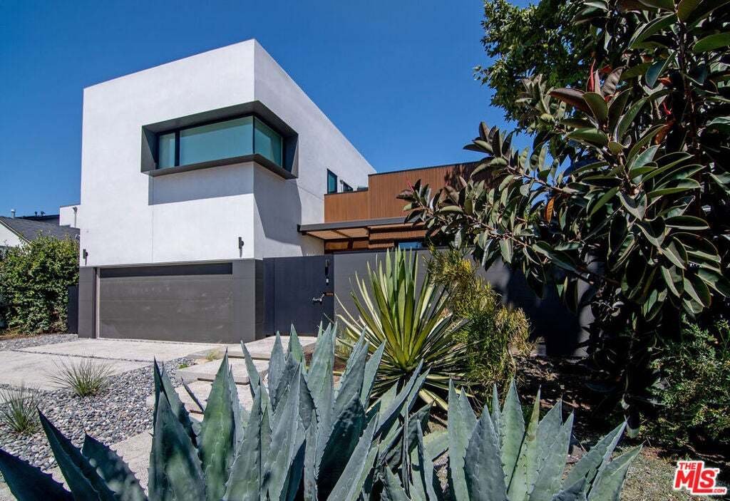 House in Los Angeles, California, United States 4 - 18631221
