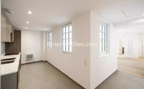 Appartamento a Fontmerle, Antibes, Francia 1