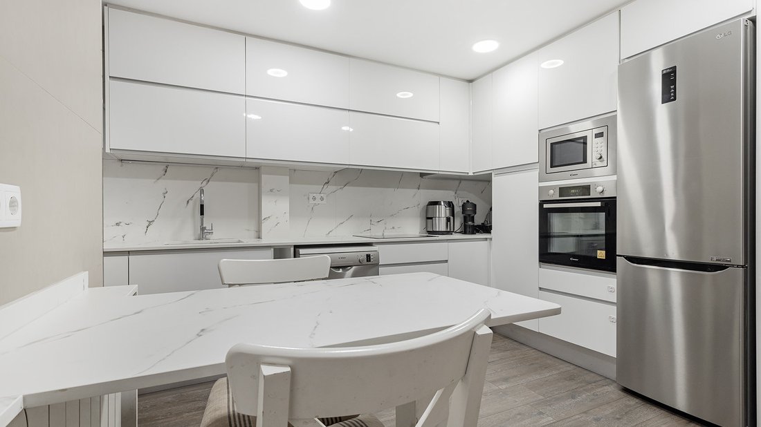 Apartment in Sarrià-Sant Gervasi, Barcelona, Spain 4 - 18300063