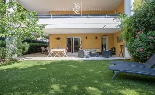 Apartment in Granettes-Jauberte-Sainte Anne, Aix-en-Provence, France 1
