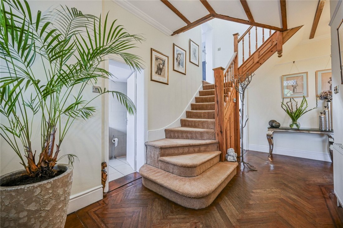 House in Palmers Green, Enfield, England 2 - 18630967
