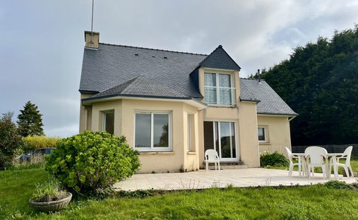 House in Zone Urbaine, Arradon, France 1