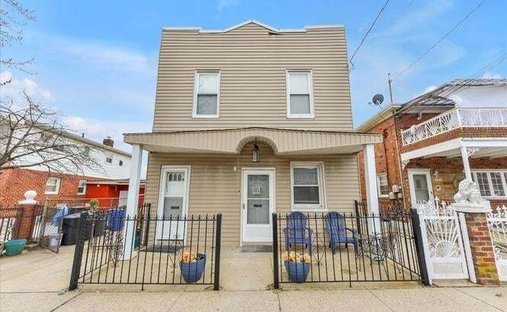 House in New York, New York, United States 1