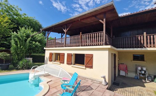 House in Challes-les-Eaux, Auvergne-Rhône-Alpes, France 1