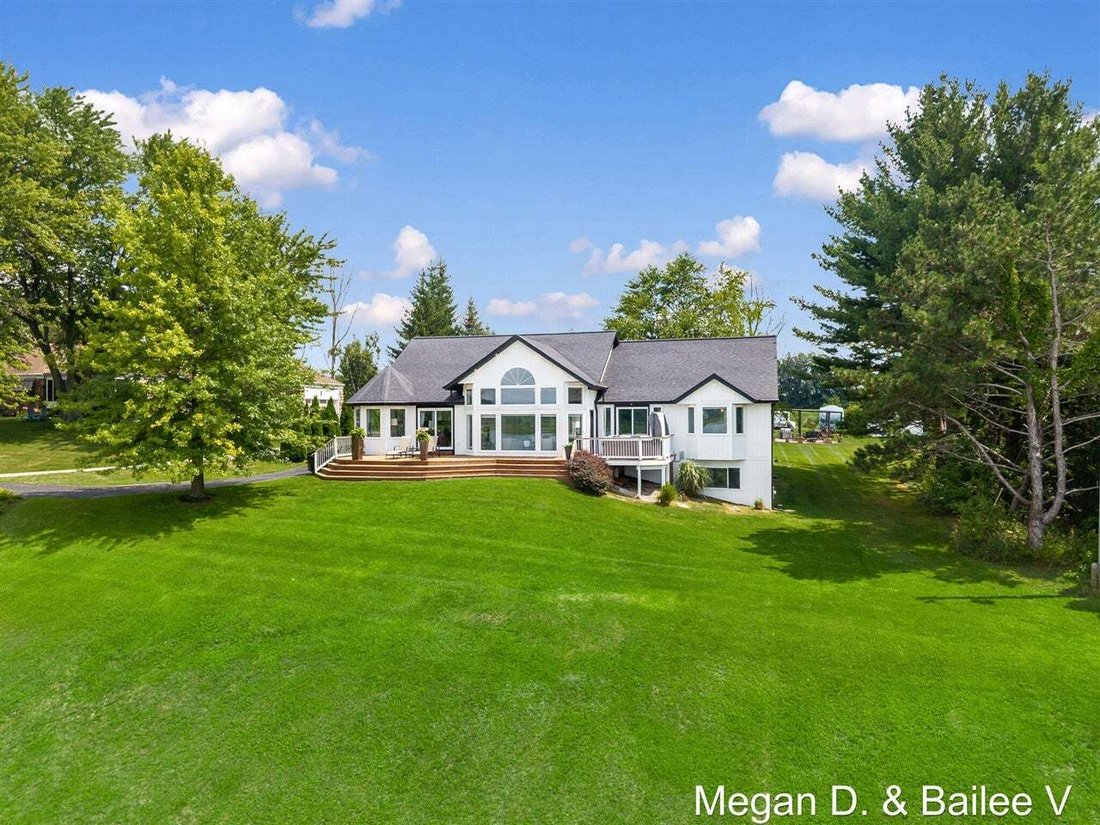 House in Lowell, Michigan, United States 2 - 18630856