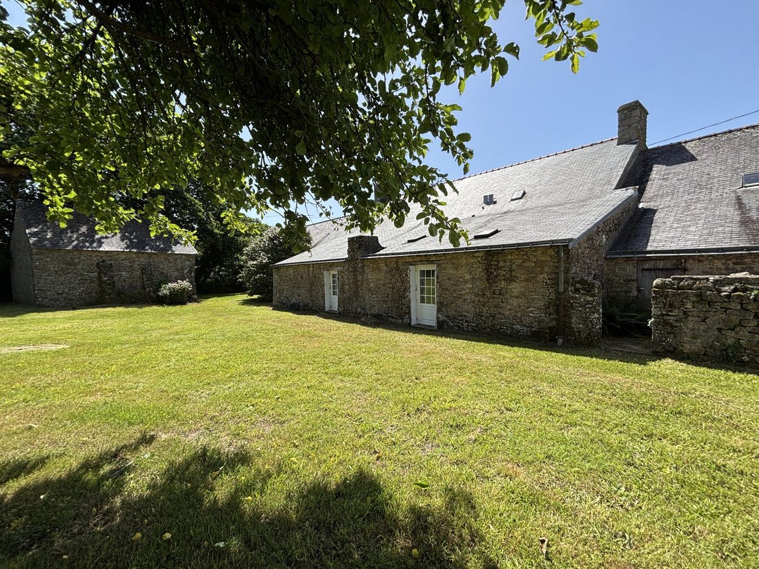 House in Centre Ville, Theix-Noyalo, France 2 - 18631545