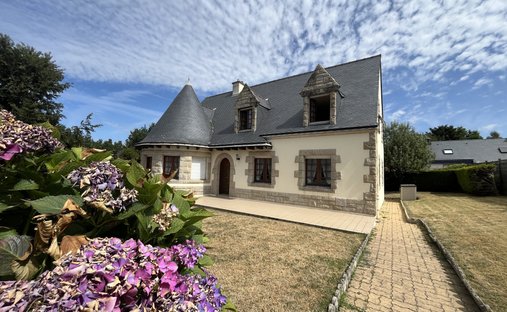 House in Ouest Péri-Centre Ville, Vannes, France 1