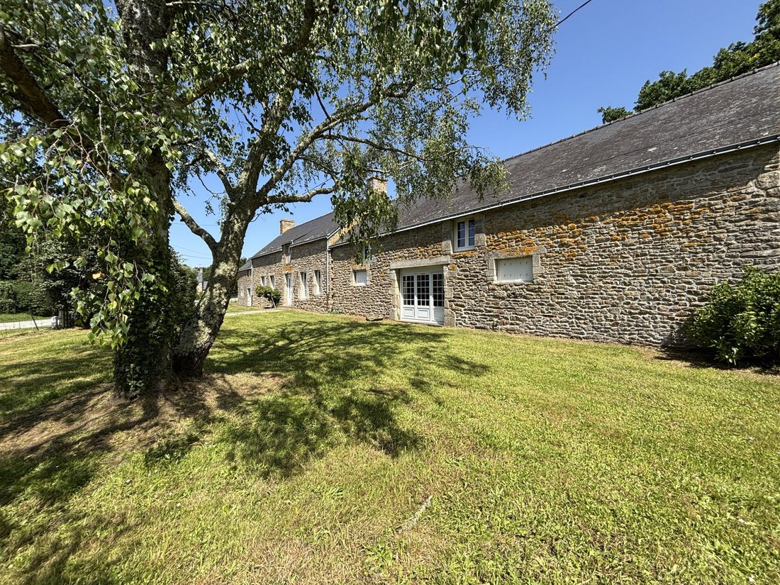 House in Centre Ville, Theix-Noyalo, France 1 - 18631545