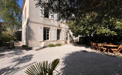 Estate in Auray, Brittany, France 1