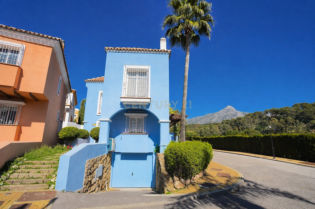 Villa in Nueva Andalucia, Marbella, Spain 4 - 18631793