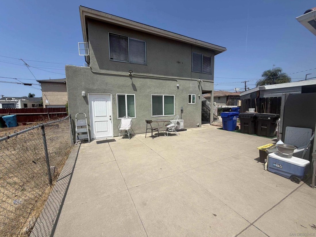 San Diego, California, United States 3 - 18631897