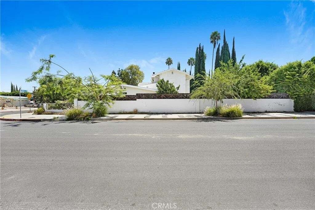 House in Los Angeles, California, United States 5 - 18631899