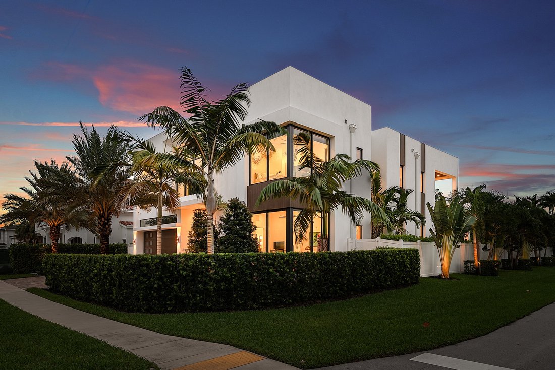 Boca Raton, Florida, United States 1 - 18631754