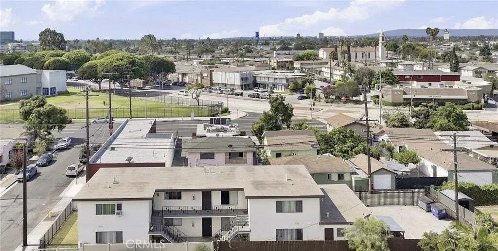 South Gate, California, United States 4 - 18631867