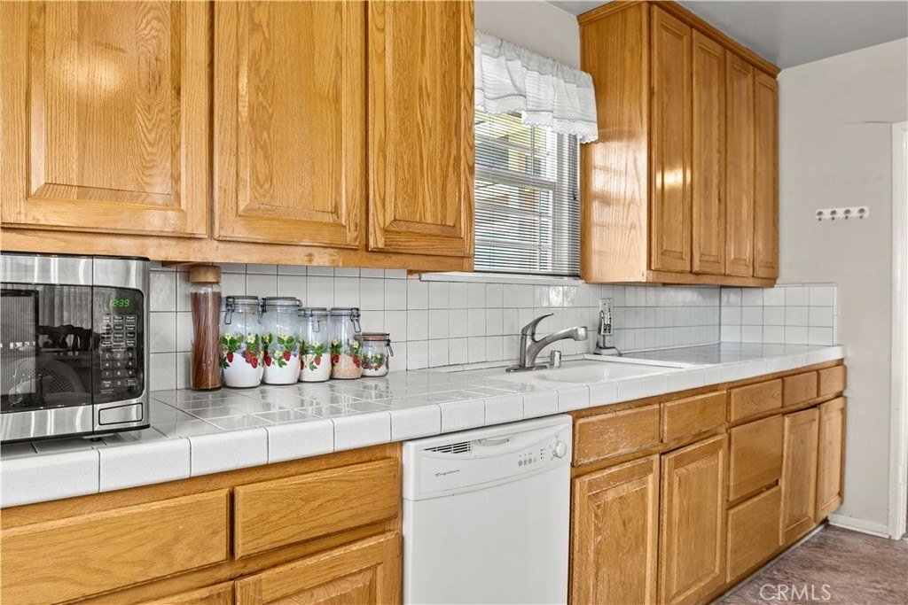 House in Gardena, California, United States 3 - 18497531