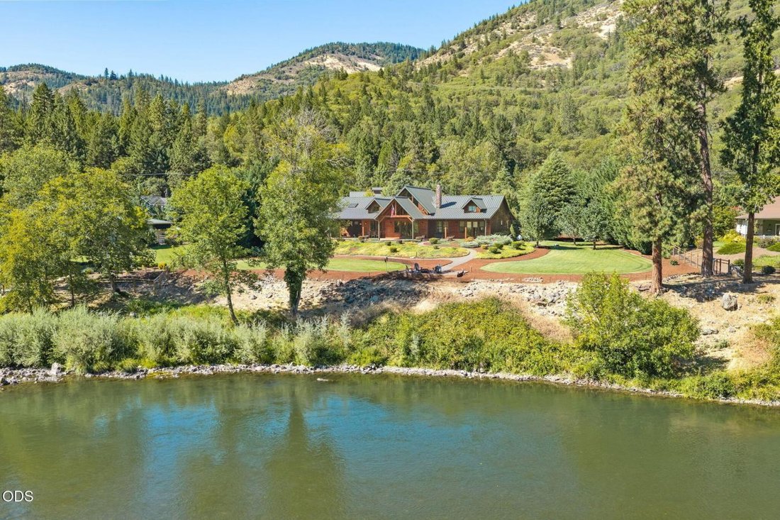 House in Grants Pass, Oregon, United States 1 - 18631736