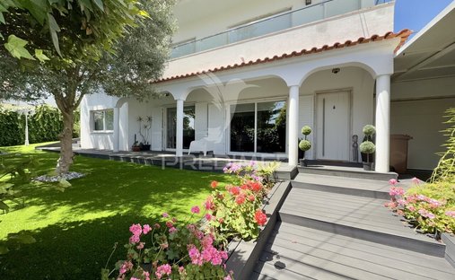 House in Corroios, Setubal, Portugal 1