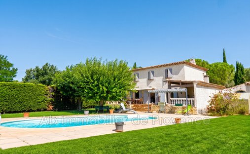 Villa in Sud-Village-Pointe, Contes, France 1