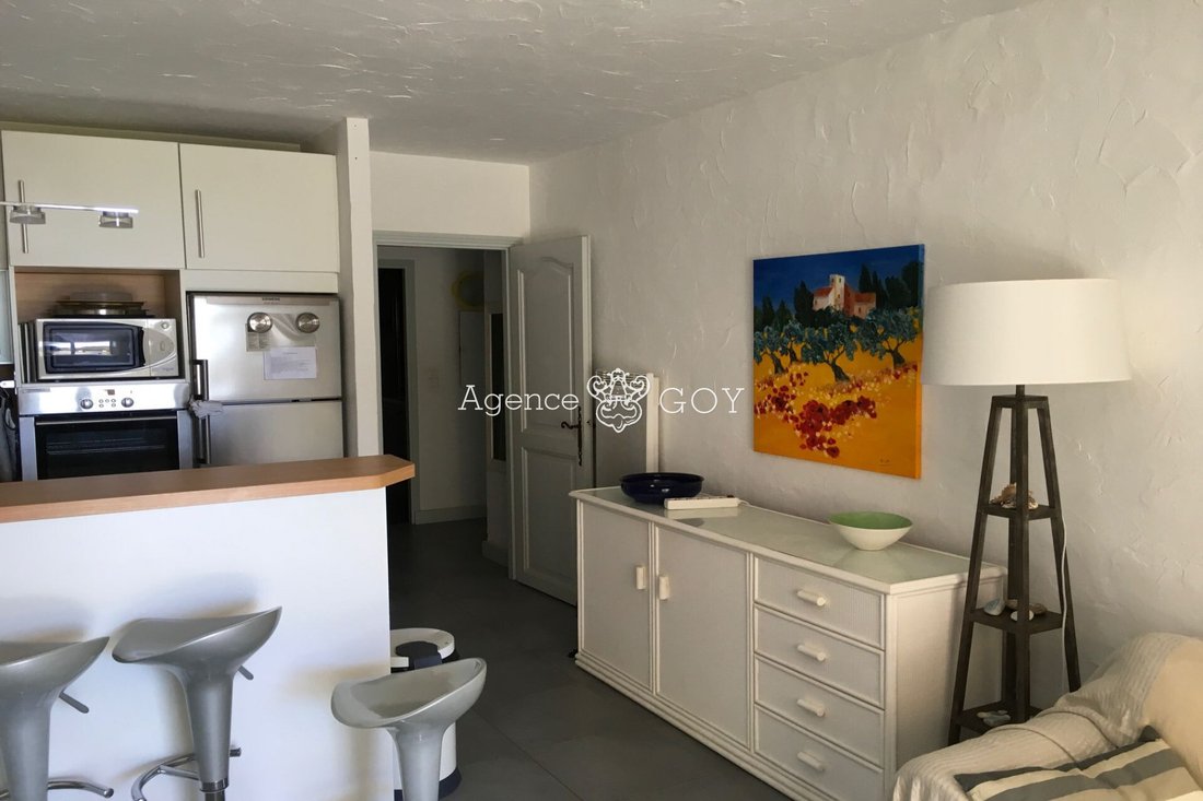 Apartment in Le Lavandou, Provence-Alpes-Côte d'Azur, France 4 - 18631524