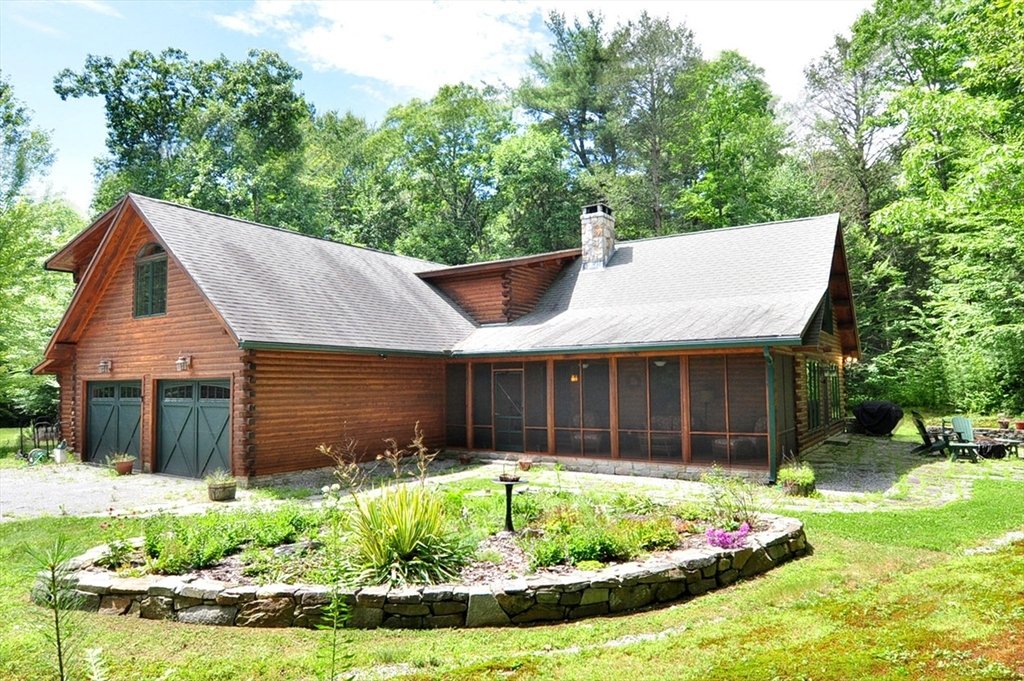 House in Tolland, Massachusetts, United States 1 - 18631504