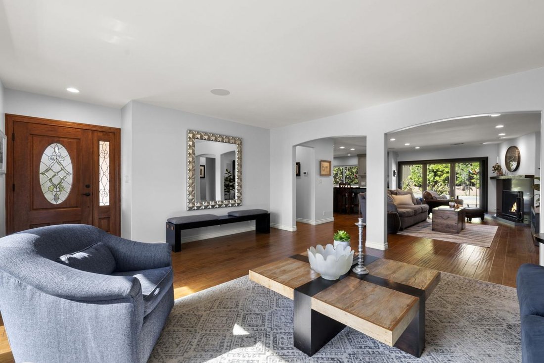 House in Signal Hill, California, United States 4 - 18631588