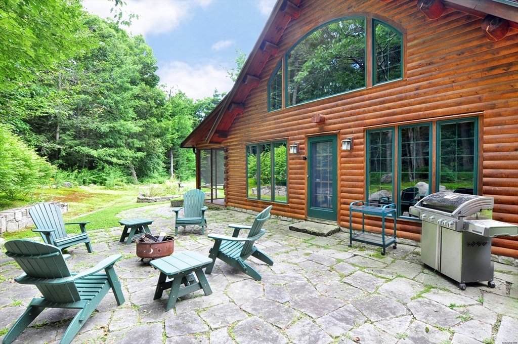 House in Tolland, Massachusetts, United States 2 - 18631504