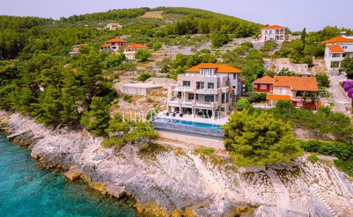 House in Gradski kotar Stari grad, Korcula, Dubrovnik-Neretva County 1