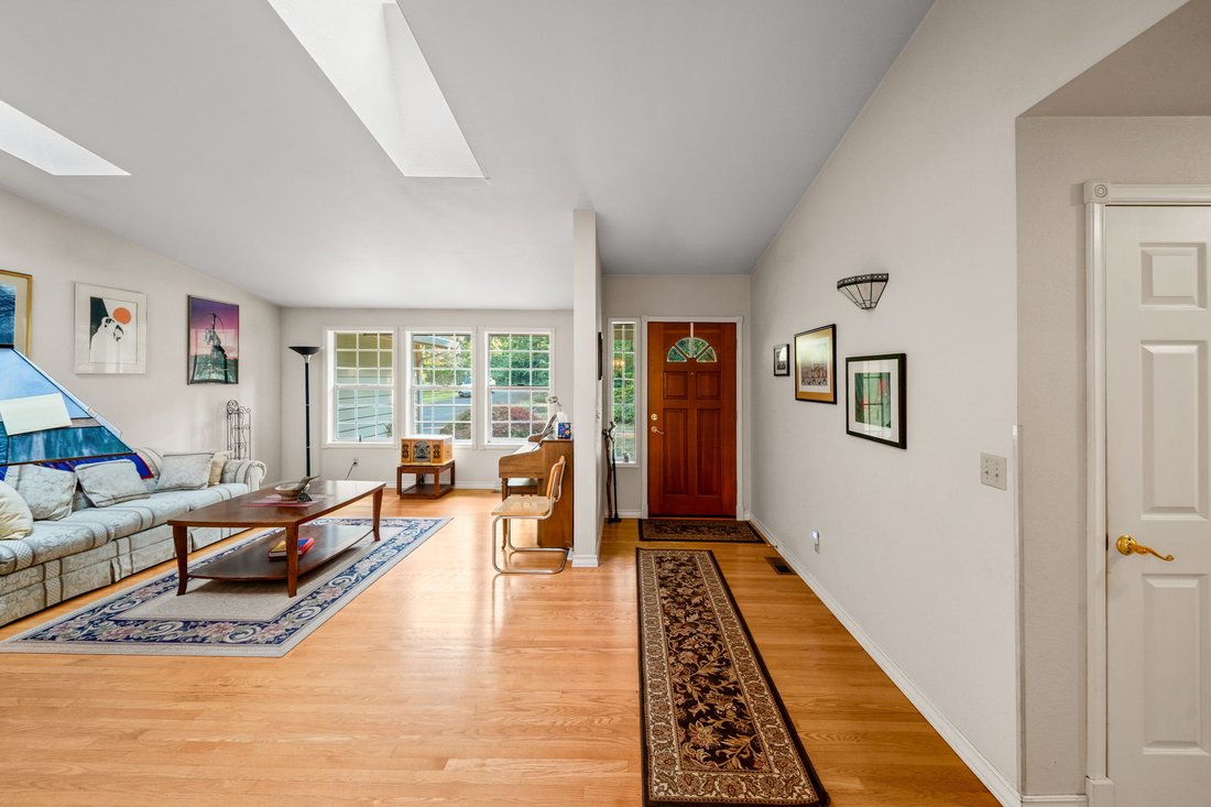 House in Olympia, Washington, United States 4 - 18631757