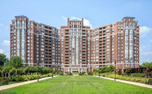 House in North Bethesda, Maryland, United States 1