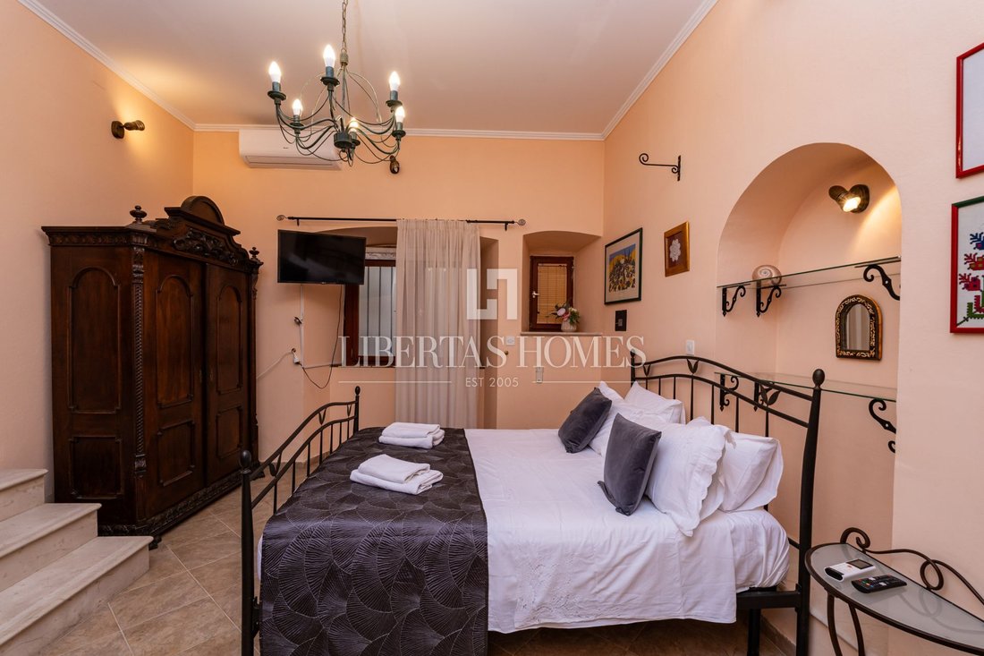House in Gradski kotar Gruz, Dubrovnik, Dubrovnik-Neretva County 1 - 18631675