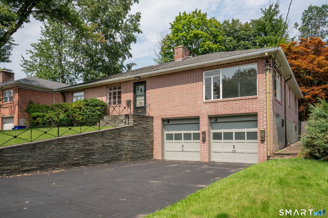 House in West Hartford, Connecticut, United States 2 - 18584897