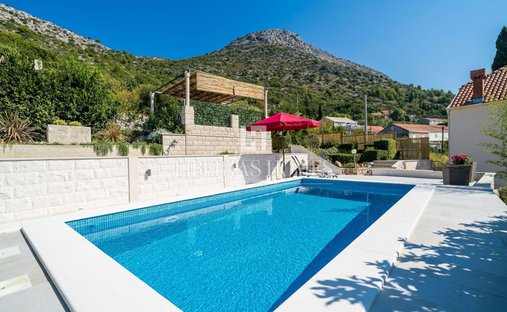 House in Trsteno, Dubrovnik-Neretva County, Croatia 1