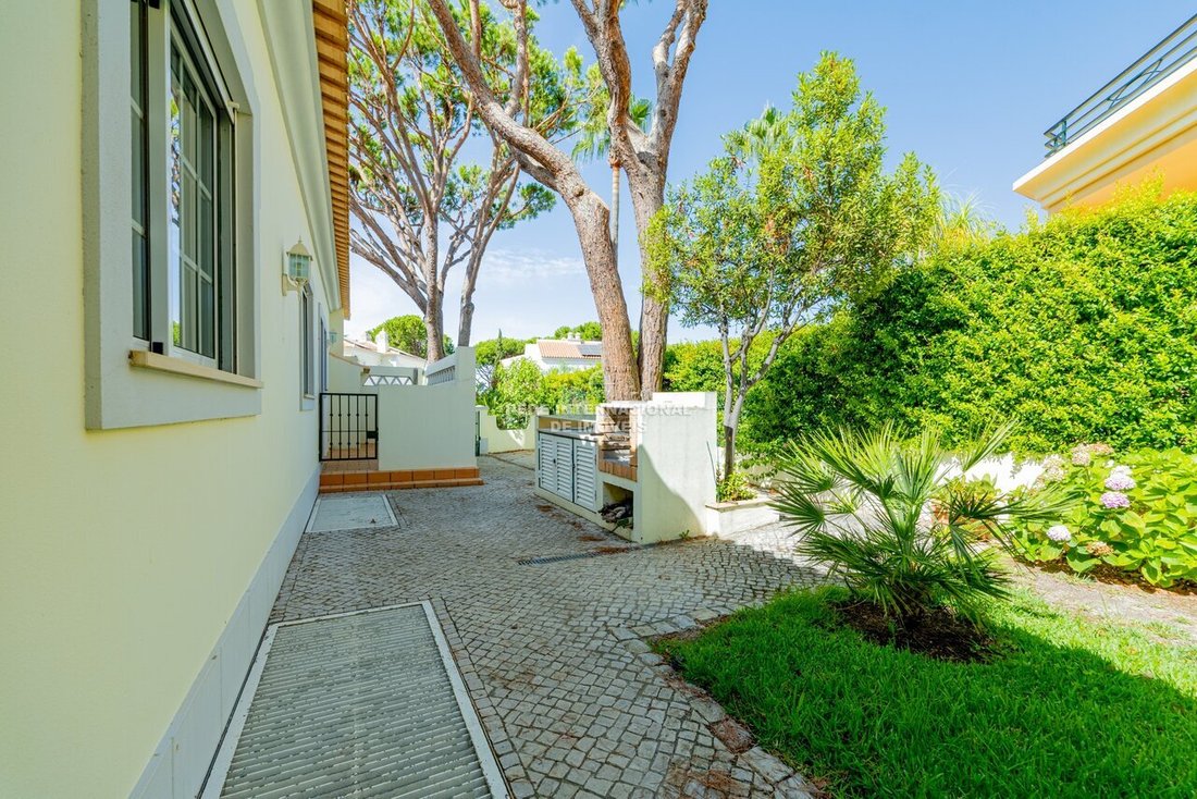 House in Vilamoura, Quarteira, Algarve 3 - 18631908