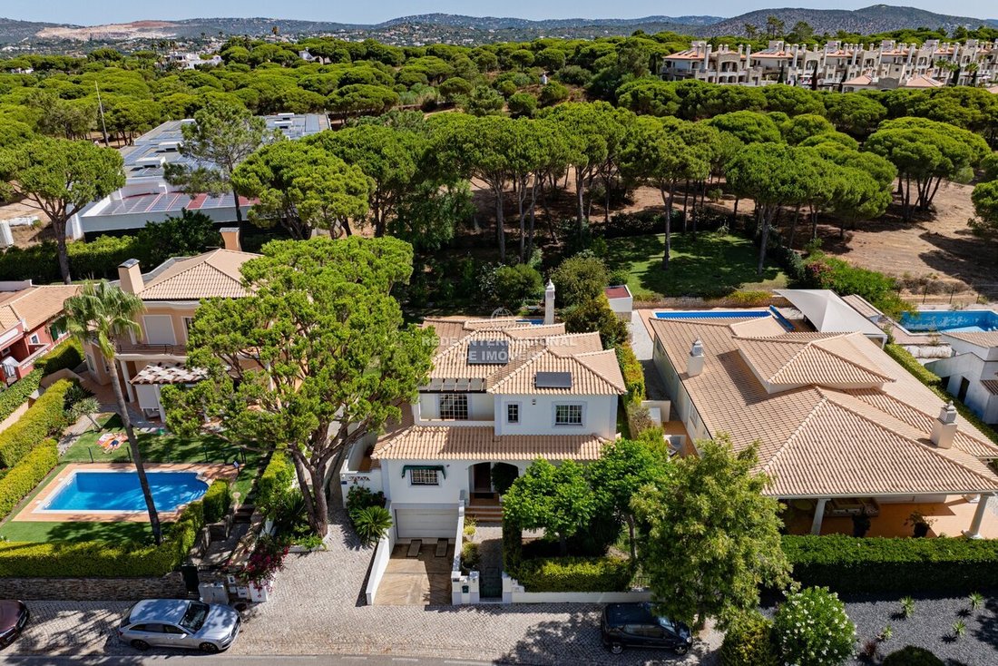House in Vilamoura, Quarteira, Algarve 2 - 18631908
