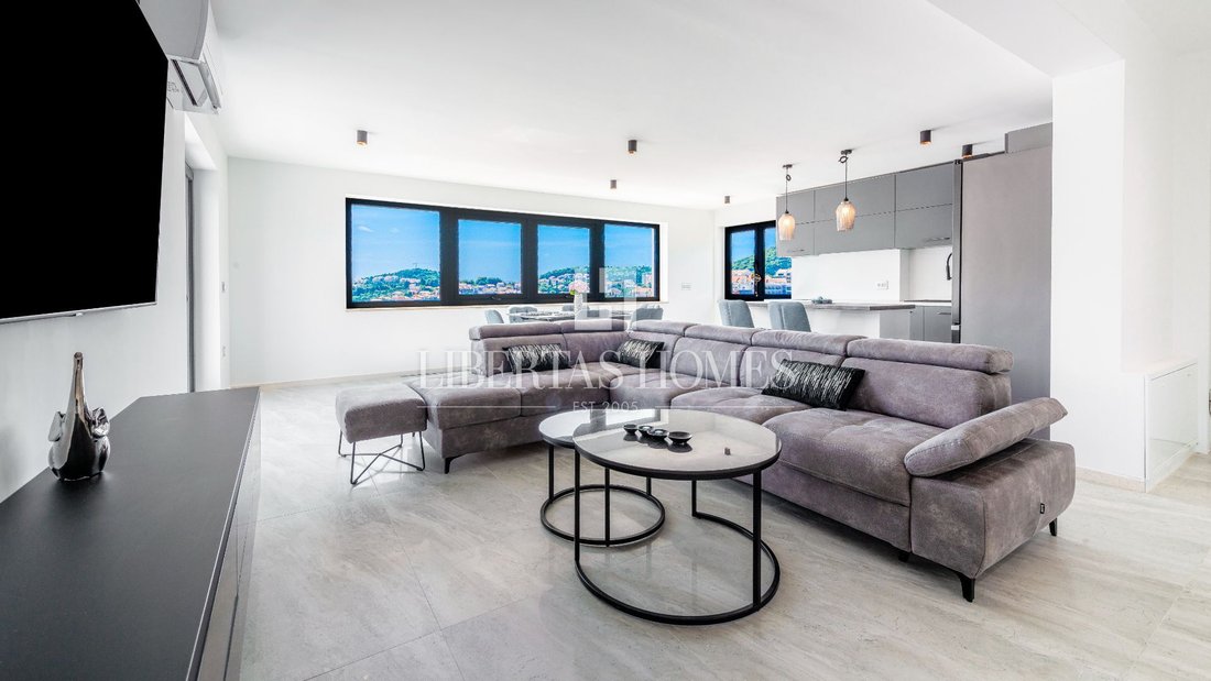 Apartment in Gradski kotar Lapad, Dubrovnik, Dubrovnik-Neretva County 1 - 18631637