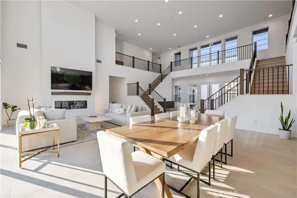 House in Santa Clarita, California, United States 5 - 18631896