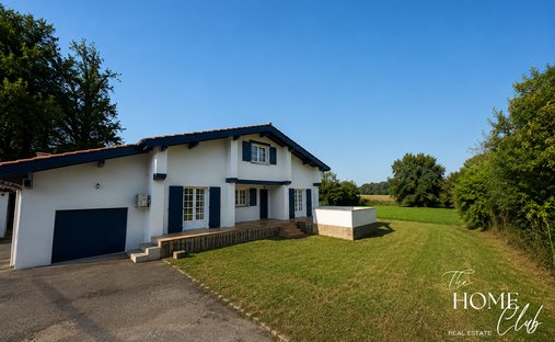 House in Urcuit, Nouvelle-Aquitaine, France 1