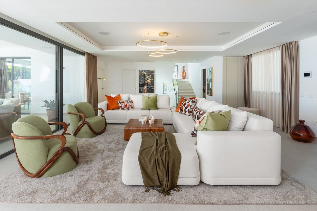 Villa in Elviria-Cabopino, Marbella, Spain 5 - 18632175