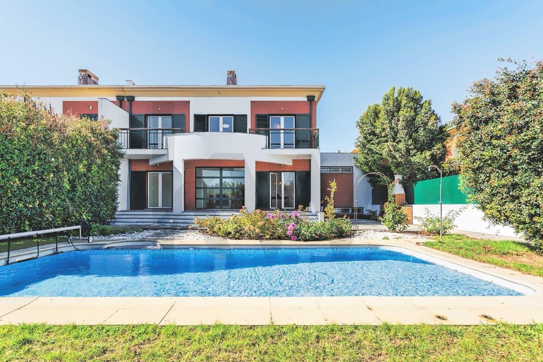 House in Barcarena, Lisbon, Portugal 1 - 18632083