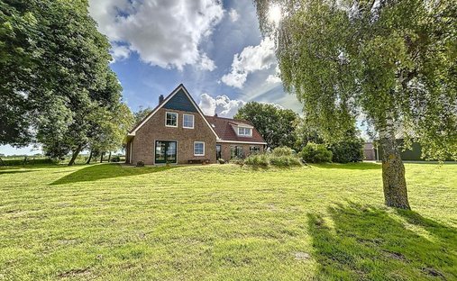 Farm Ranch in IJzendijke, Zeeland, Netherlands 1