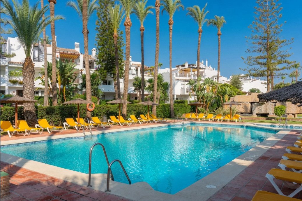 Penthouse in San Pedro de Alcantara, Andalusia, Spain 1 - 18632181