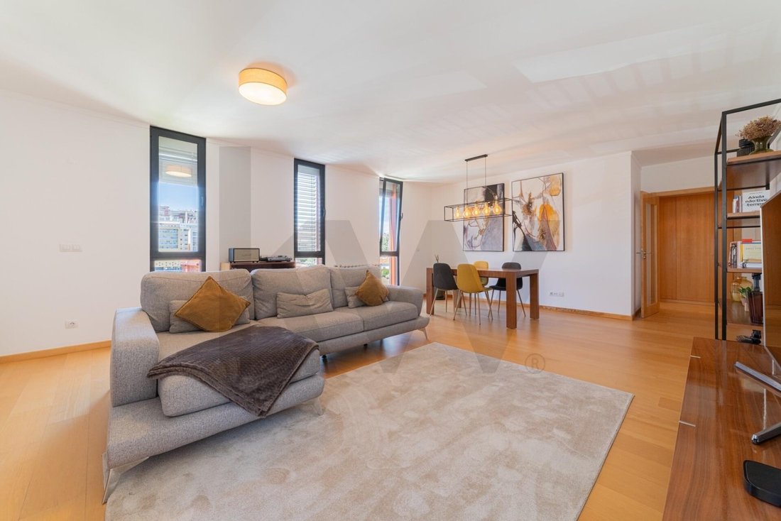 Apartment in Alges, Lisbon, Portugal 1 - 18632003