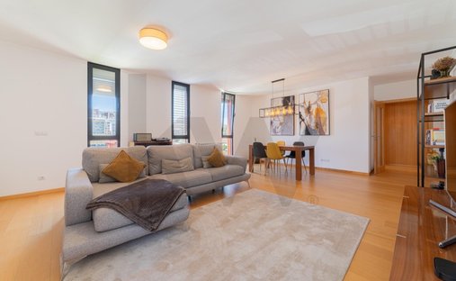 Apartment in Alges, Lisbon, Portugal 1