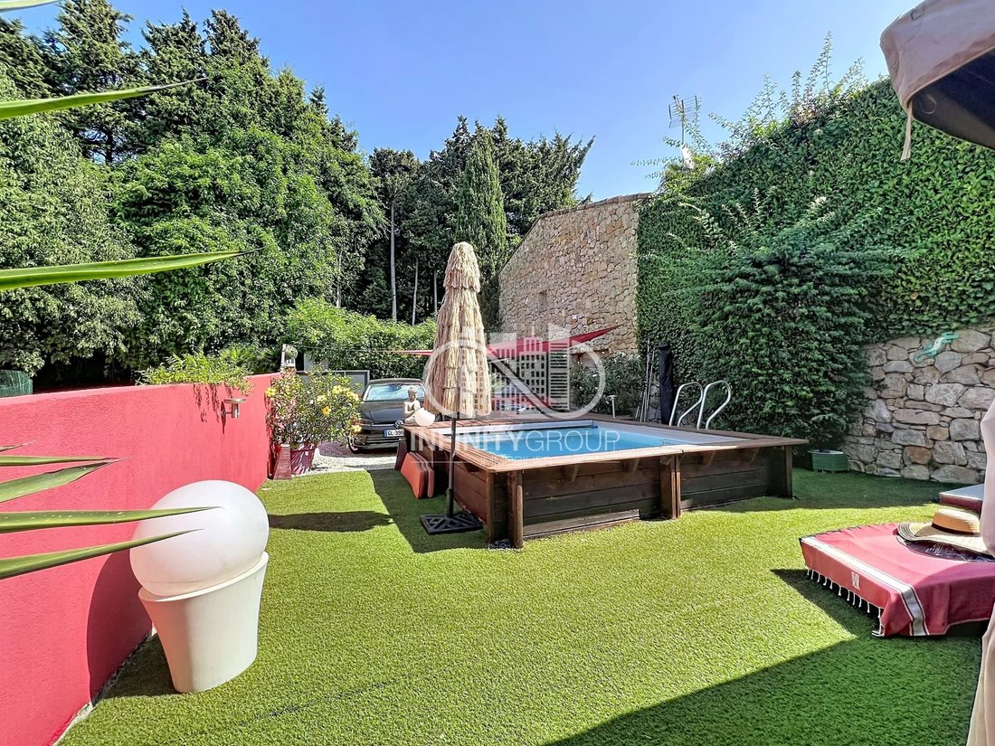 Villa in L'Estagnol, Antibes, France 1 - 18632080