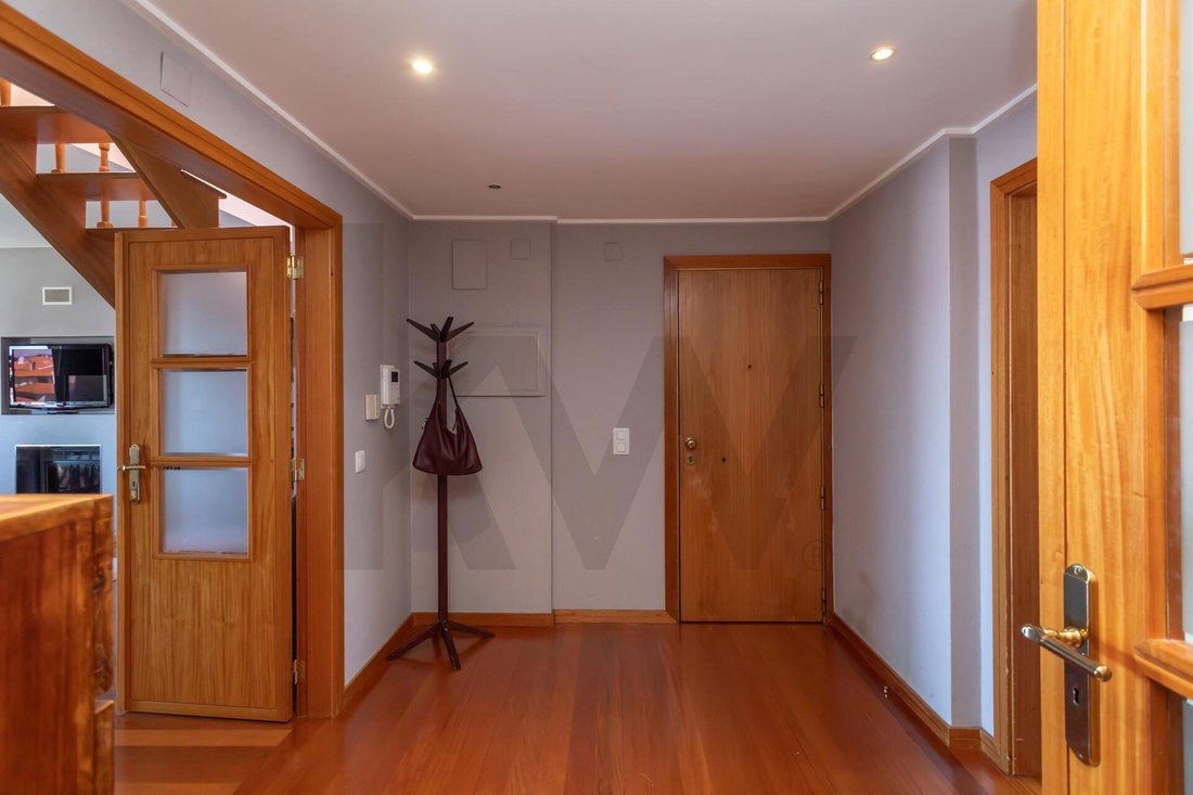 Apartment in Sao Domingos de Rana, Lisbon, Portugal 2 - 18631971