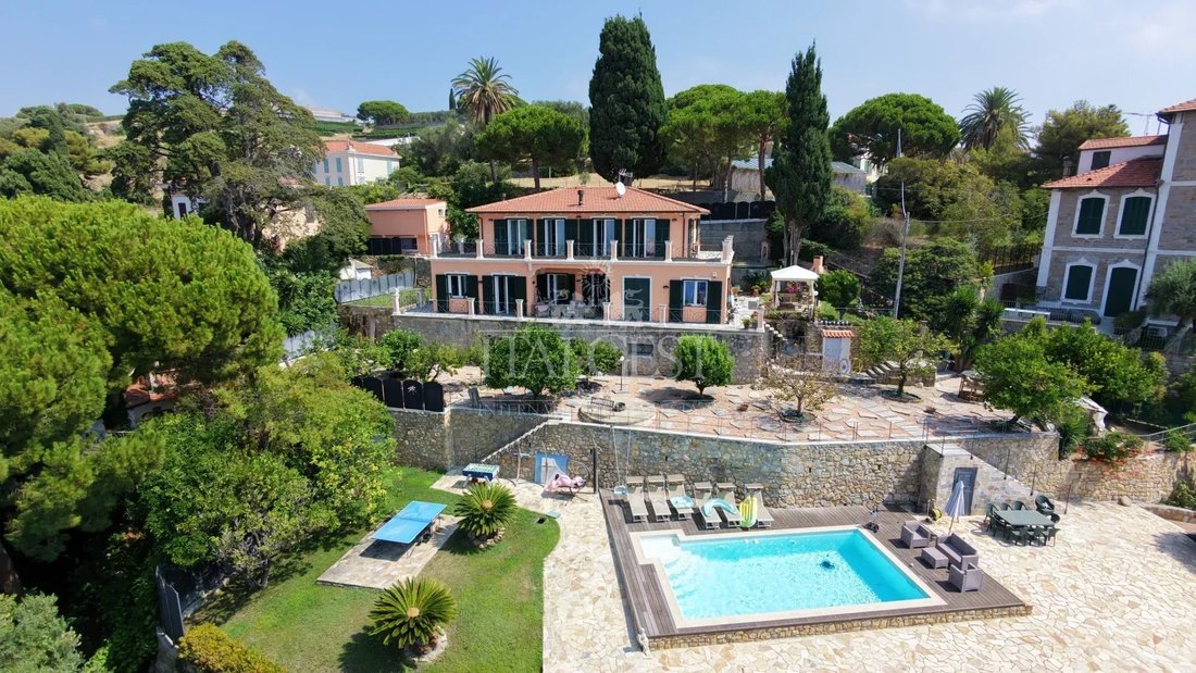 Villa in Bordighera, Liguria, Italy 4 - 18631979