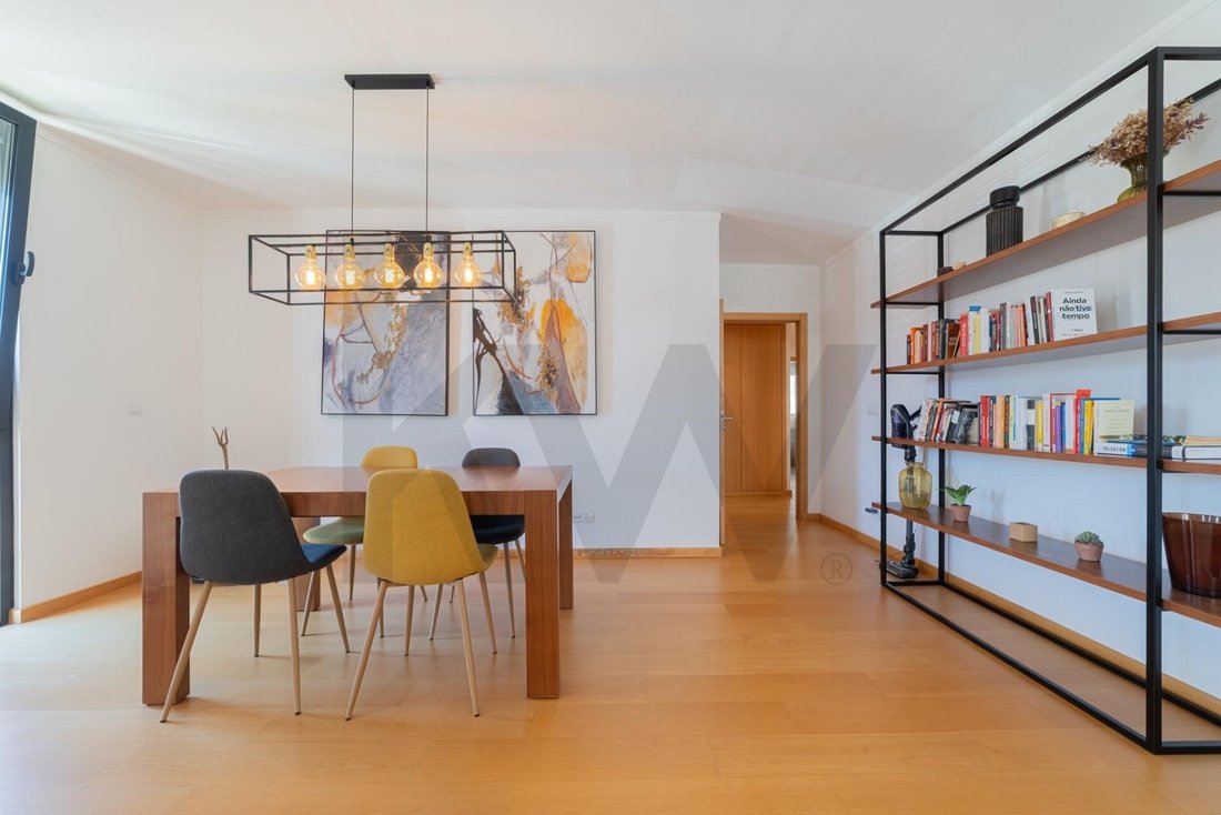 Apartment in Alges, Lisbon, Portugal 2 - 18632003