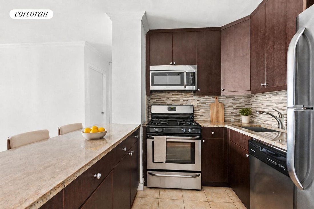 Co Op in New York, New York, United States 4 - 18632036