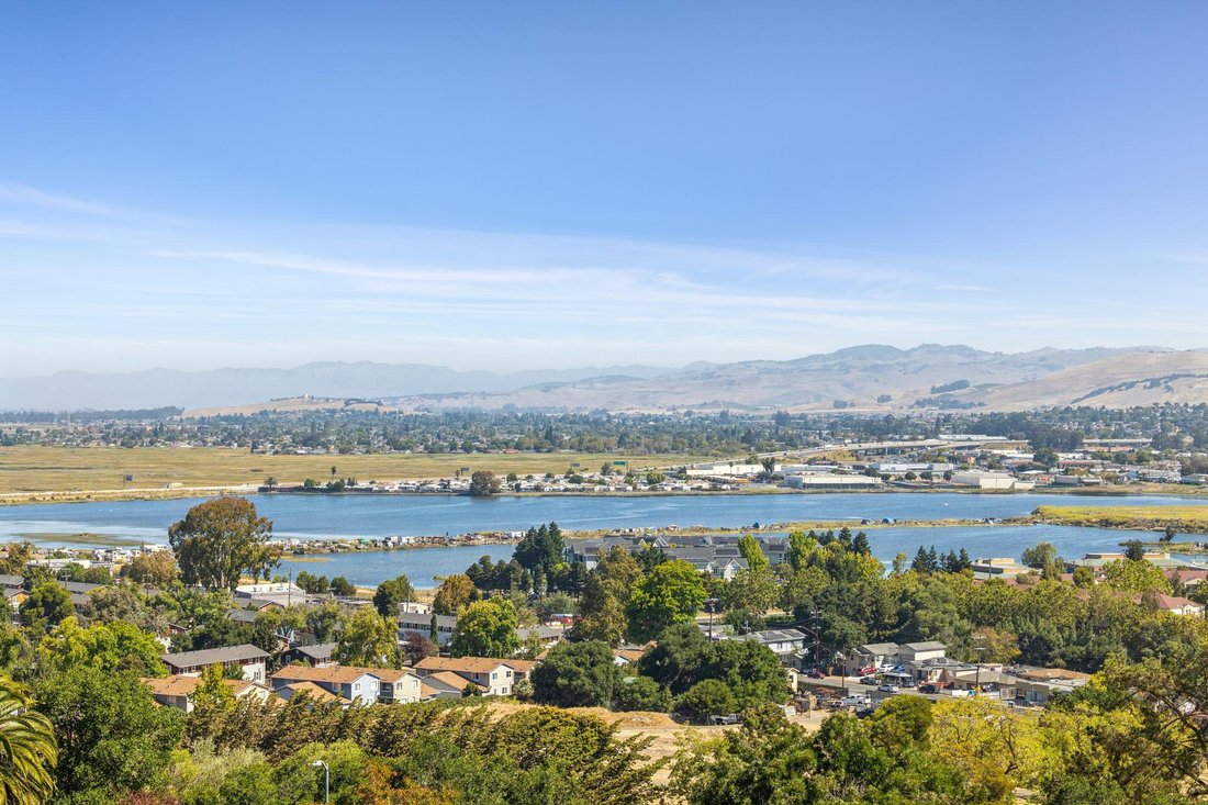 House in Vallejo, California, United States 1 - 18631946
